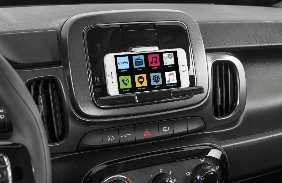 Детали интерьера Fiat Mobi Drive GSR 2017 года  (фото 4 из 27)